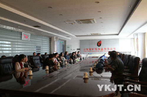 轻合金公司工会开展职工家属进厂参观活动